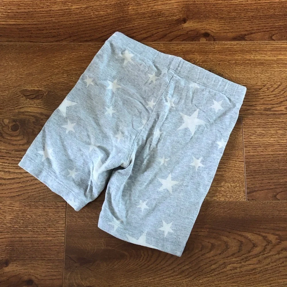 Wonder Nation gray star print bike shorts in size S (6/6x)